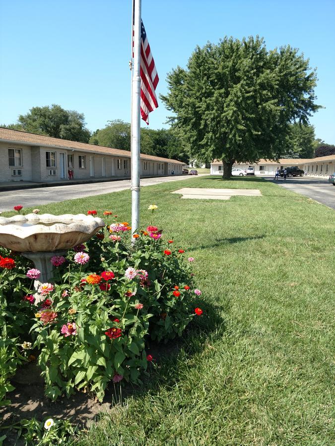 All Seasons Motel Rock Falls Exterior photo