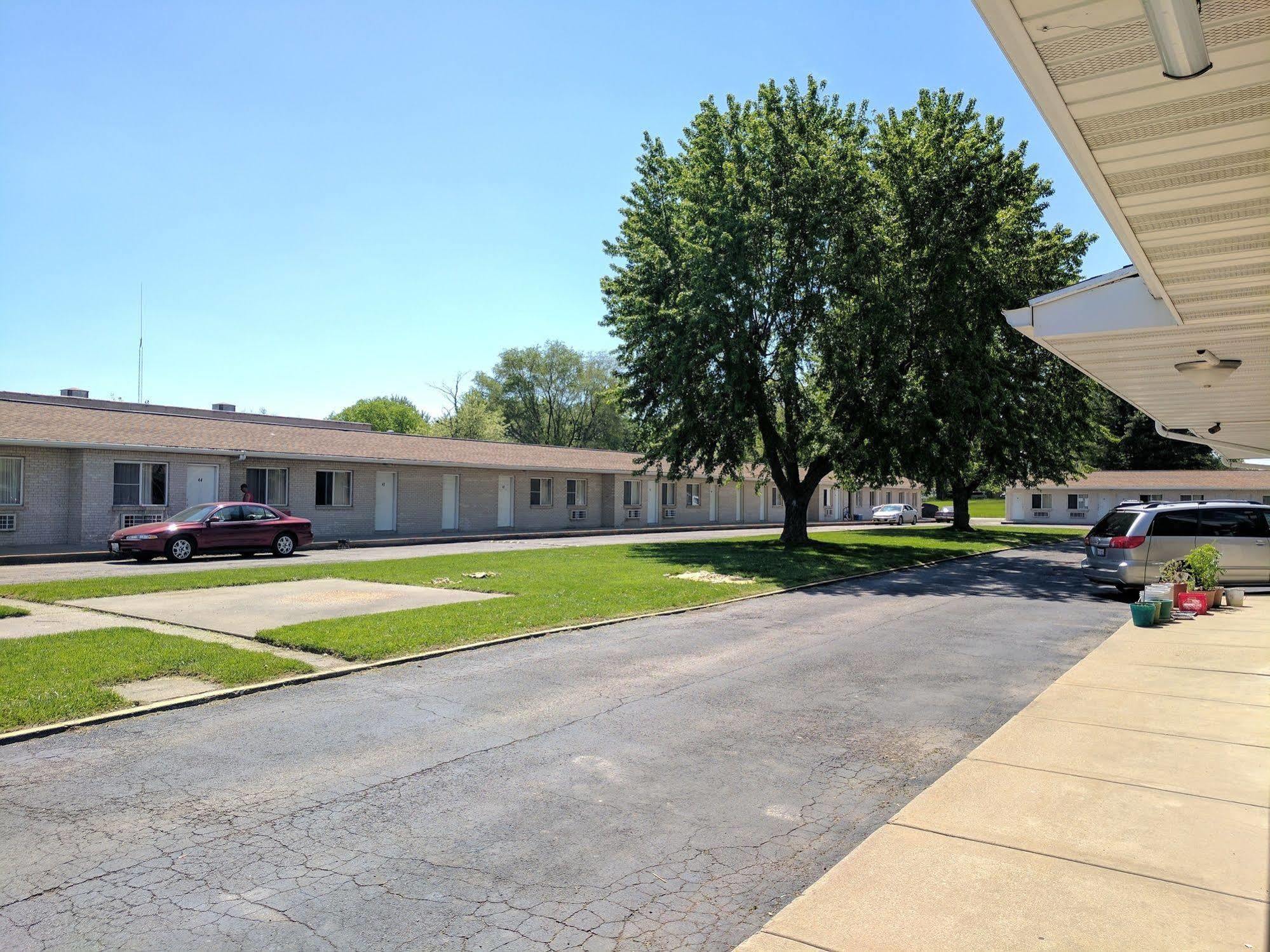 All Seasons Motel Rock Falls Exterior photo