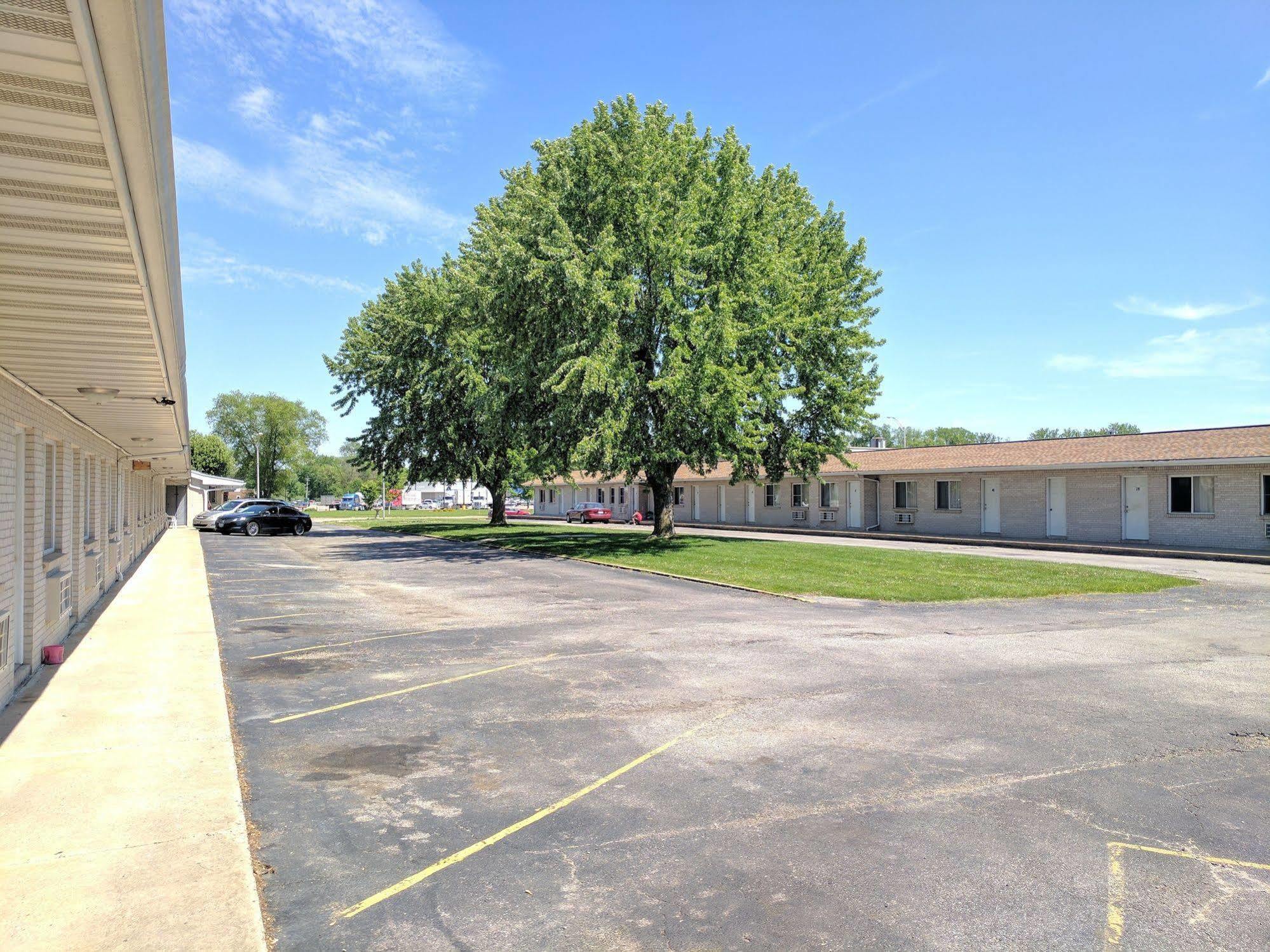 All Seasons Motel Rock Falls Exterior photo